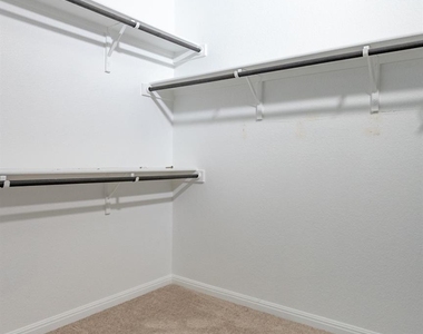 13108 Chapala Way - Photo Thumbnail 18