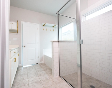 13108 Chapala Way - Photo Thumbnail 17