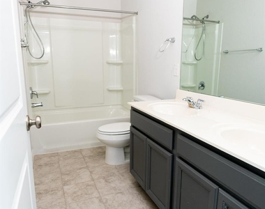13108 Chapala Way - Photo Thumbnail 26