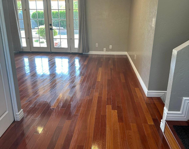 3406 S Oak Street - Photo Thumbnail 9
