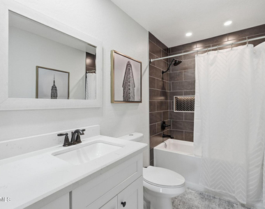 3041 E Elm Street - Photo Thumbnail 33