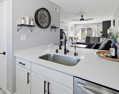 7436 E Chaparral Road - Photo Thumbnail 1