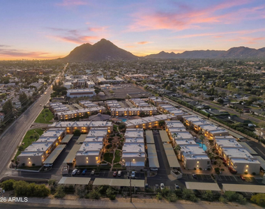7436 E Chaparral Road - Photo Thumbnail 25