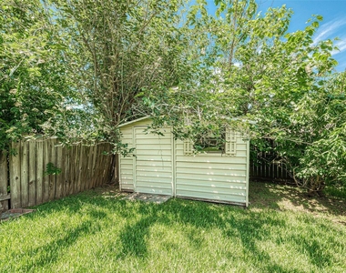 1006 Melford Avenue - Photo Thumbnail 16