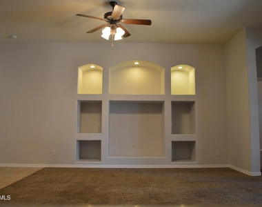 4132 E Carriage Court - Photo Thumbnail 11