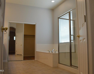4132 E Carriage Court - Photo Thumbnail 25
