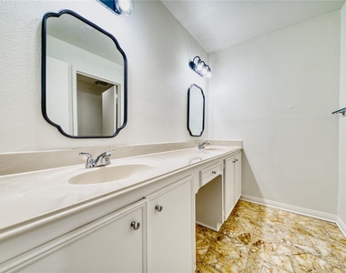 8006 Albin Lane - Photo Thumbnail 25