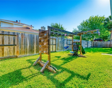 8006 Albin Lane - Photo Thumbnail 26