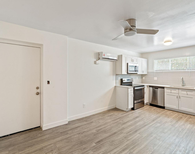 1707 N 18th Street - Photo Thumbnail 6
