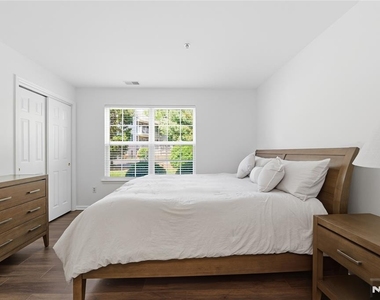 5301 Tudor - Photo Thumbnail 20