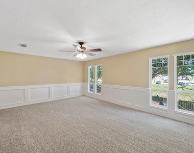 8030 Pine Falls Drive - Photo Thumbnail 10