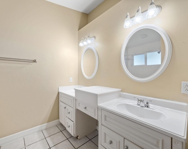 8030 Pine Falls Drive - Photo Thumbnail 9