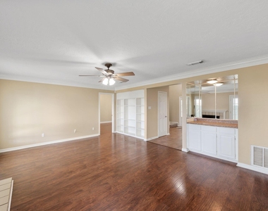 8030 Pine Falls Drive - Photo Thumbnail 2