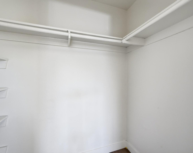 2558 N 40th Street - Photo Thumbnail 10