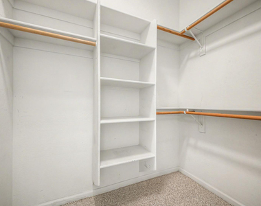 124 N California Street - Photo Thumbnail 14