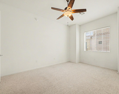 124 N California Street - Photo Thumbnail 12
