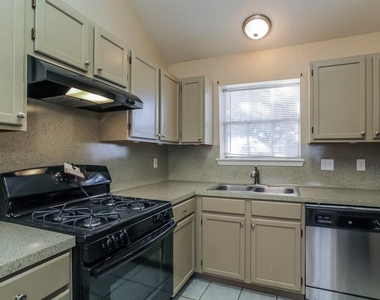 31164 N Head Drive - Photo Thumbnail 3