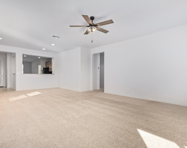 19725 W Rancho Drive - Photo Thumbnail 22