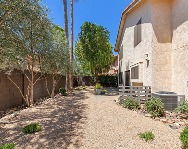 18416 N 46th Place - Photo Thumbnail 20