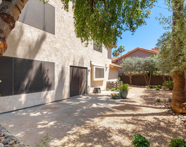 18416 N 46th Place - Photo Thumbnail 19