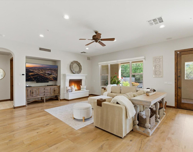 20007 N 96th Way - Photo Thumbnail 10