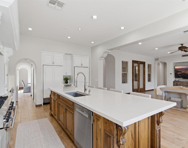 20007 N 96th Way - Photo Thumbnail 14