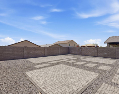17851 W Daley Lane - Photo Thumbnail 41