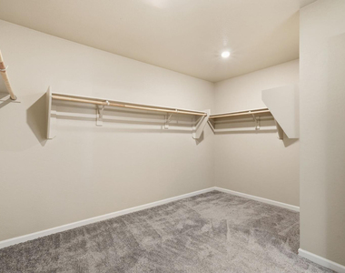 17851 W Daley Lane - Photo Thumbnail 31
