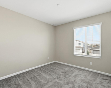 17851 W Daley Lane - Photo Thumbnail 27