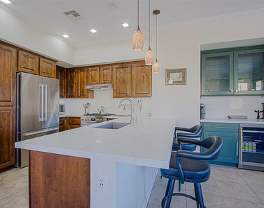 20750 N 87th Street - Photo Thumbnail 14