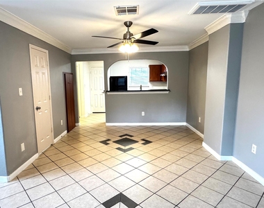 2110 Turner Drive - Photo Thumbnail 7