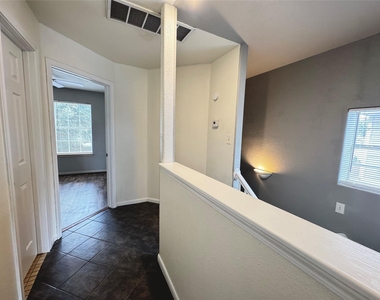 2110 Turner Drive - Photo Thumbnail 18