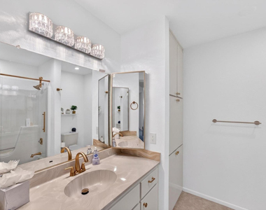 425 S Parkcrest - Photo Thumbnail 22