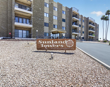 425 S Parkcrest - Photo Thumbnail 29