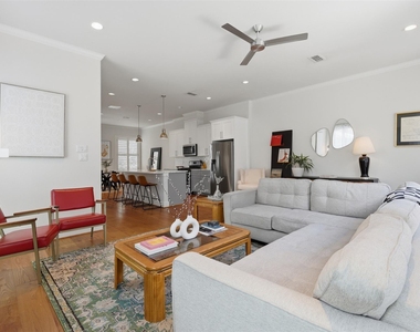 4504 Gano Street - Photo Thumbnail 12