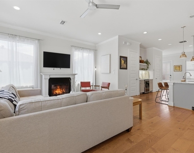 4504 Gano Street - Photo Thumbnail 11
