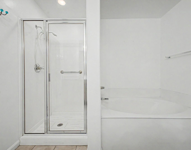 14000 N 94th Street - Photo Thumbnail 18