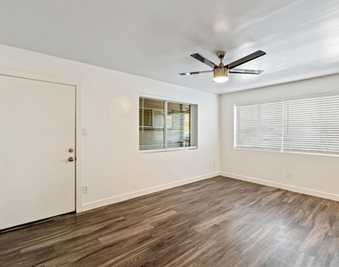 1707 N 18th - Photo Thumbnail 9
