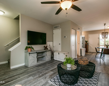 4600 N 68th Street - Photo Thumbnail 5