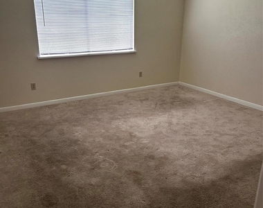 5018 Ridgecreek Drive - Photo Thumbnail 7