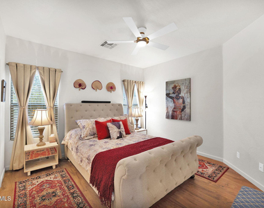 868 E Savannah Drive - Photo Thumbnail 14