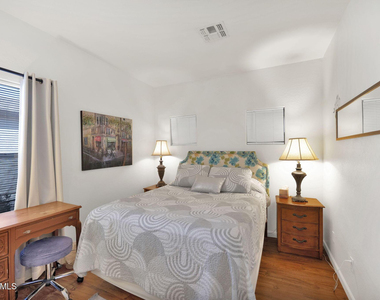 868 E Savannah Drive - Photo Thumbnail 18