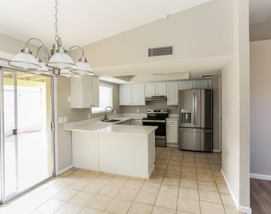 1417 E Irwin Avenue - Photo Thumbnail 3