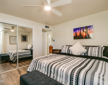 3511 E Montecito Avenue - Photo Thumbnail 19