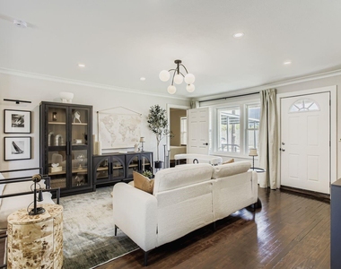 4005 Maury Street - Photo Thumbnail 5