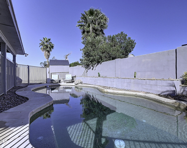 6914 E Beverly Lane - Photo Thumbnail 29