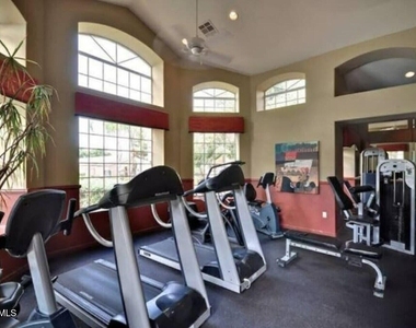5335 E Shea Boulevard - Photo Thumbnail 3