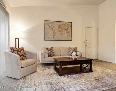 5335 E Shea Boulevard - Photo Thumbnail 6