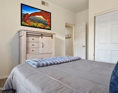5335 E Shea Boulevard - Photo Thumbnail 17
