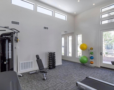 2015 N 50th Street - Photo Thumbnail 11